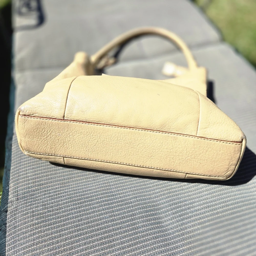 Kate Spade Cream Leather Soft Neutral Hobo Boho Casual Shoulder Purse Bag